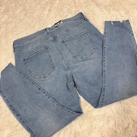 GAP universal jegging high rise light Wash woman’s jeans raw hem plus sz 35 NWT - Picture 8 of 11